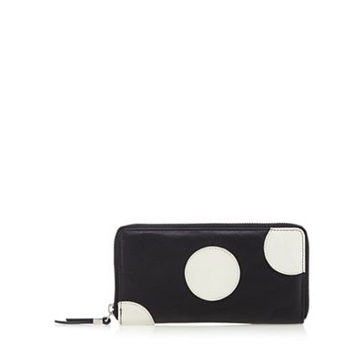 Designer black leather spotted purse